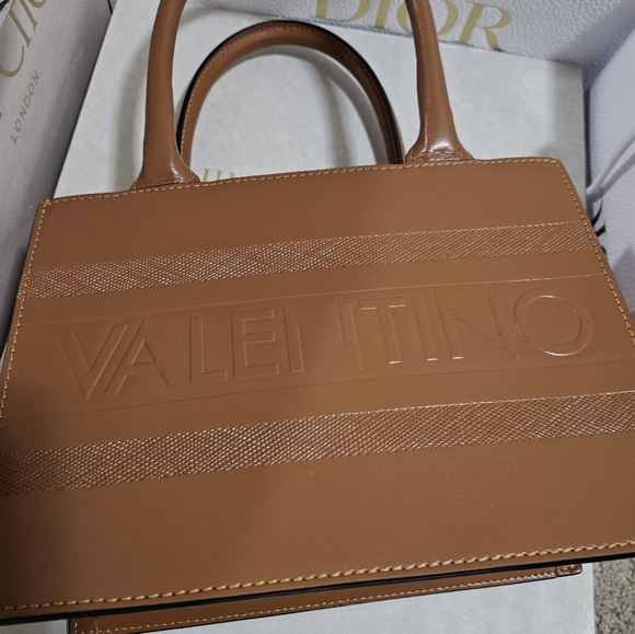 VALENTINO by Mario Valentino Victoria leather tote - Picture 2 of 7